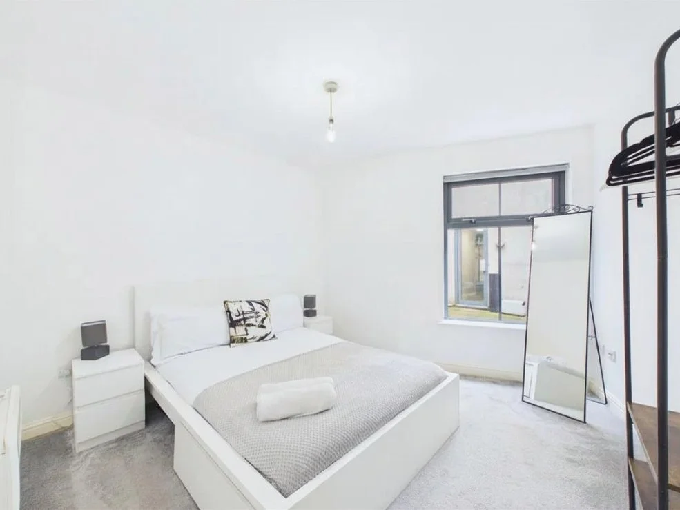 Premier Point - Bedroom 1.jpg