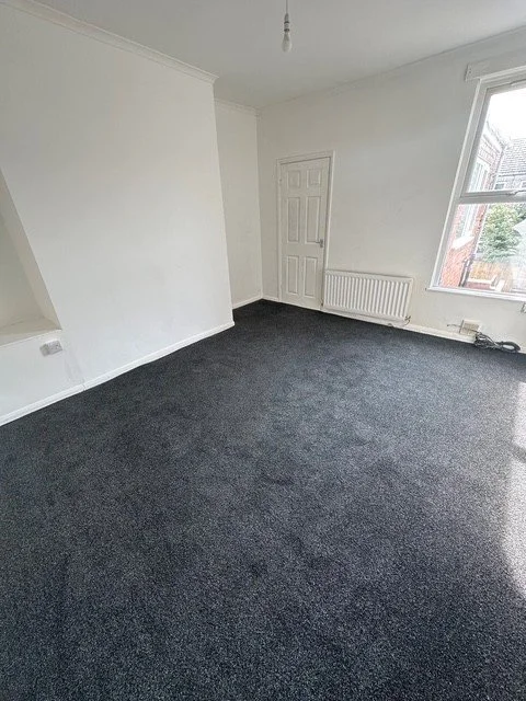 103 Salisbury bedroom.jpg