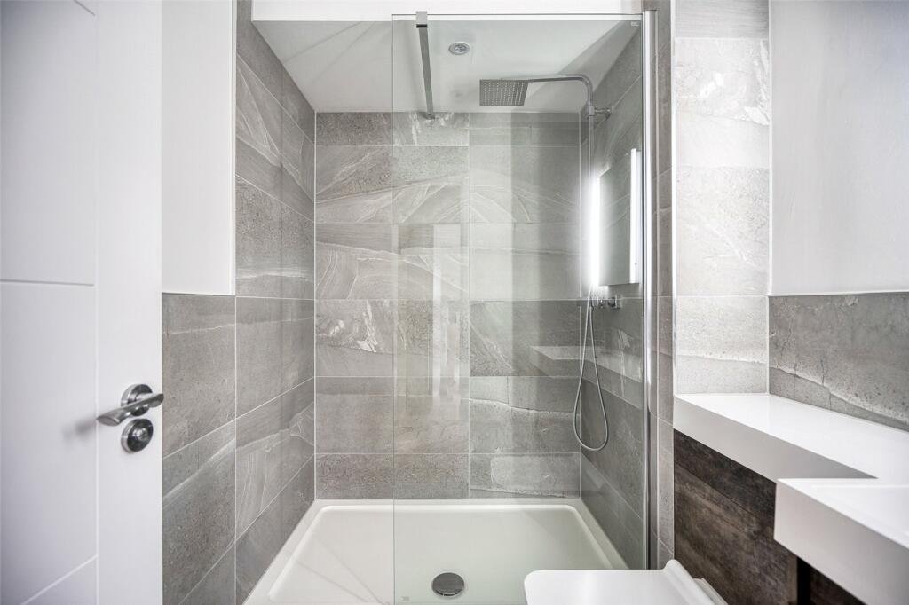 Church House - Bathroom.jpeg