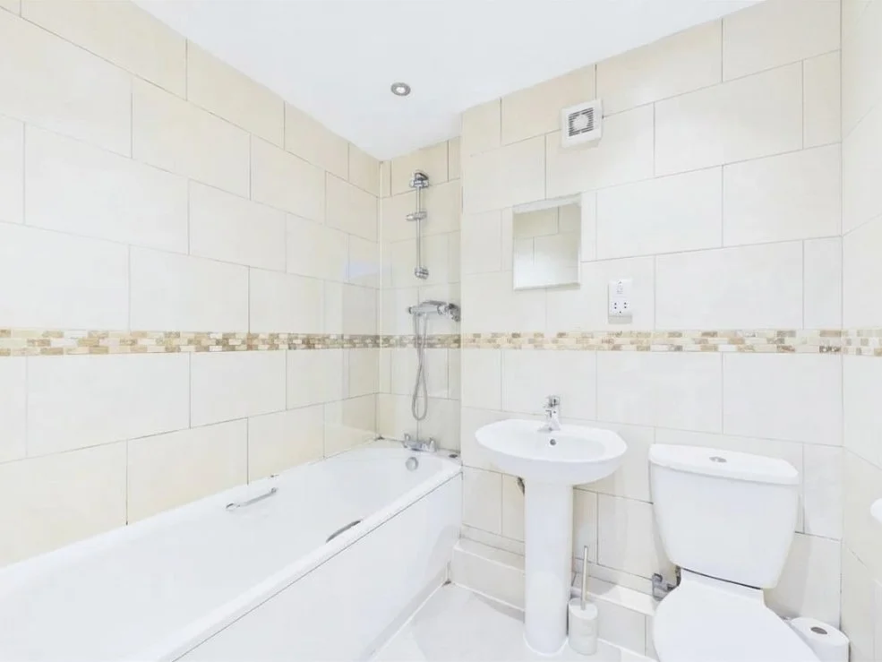 Premier Point - Bathroom 1.jpg