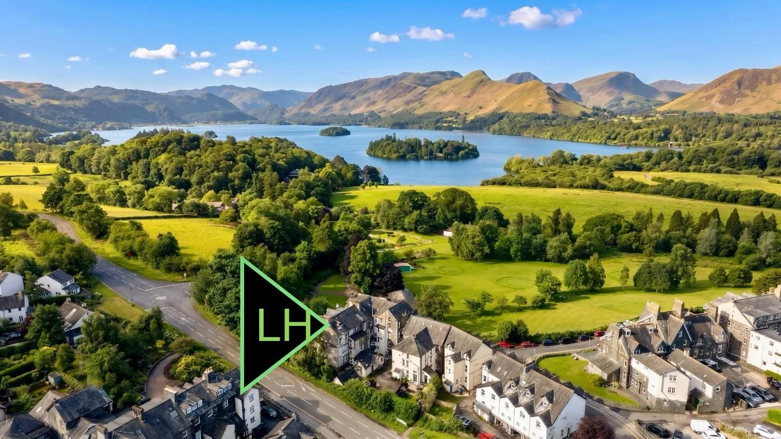 LakesideHouse-1.jpeg