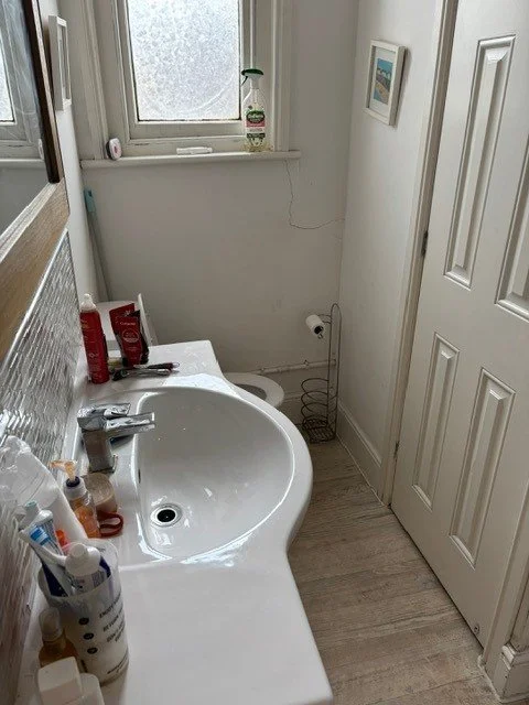 Curzon Rd cloakroom.jpg
