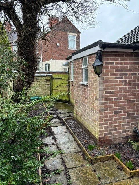 Curzon Rd rear garden1.jpg