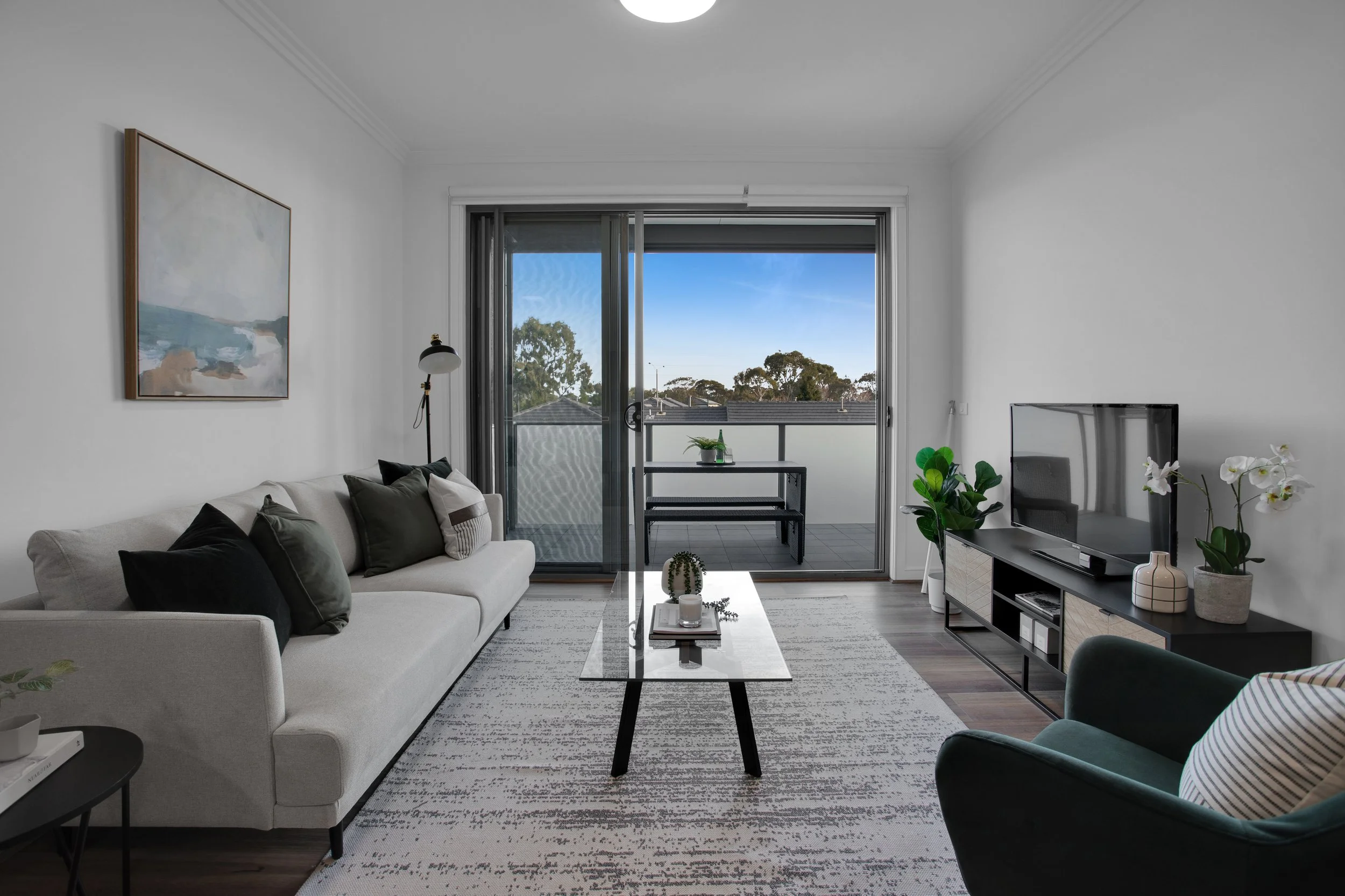 APT 190 LOUNGE.jpg