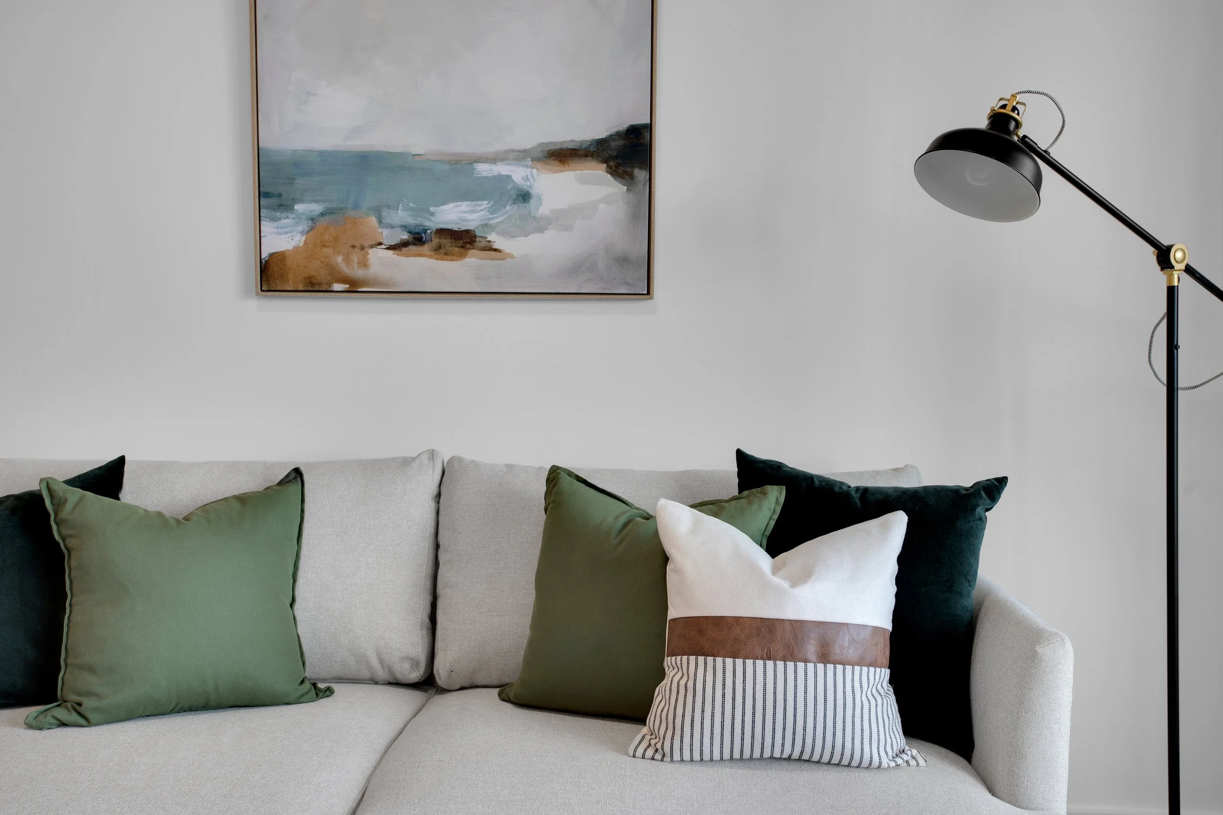 APT 190 - COUCH.jpg