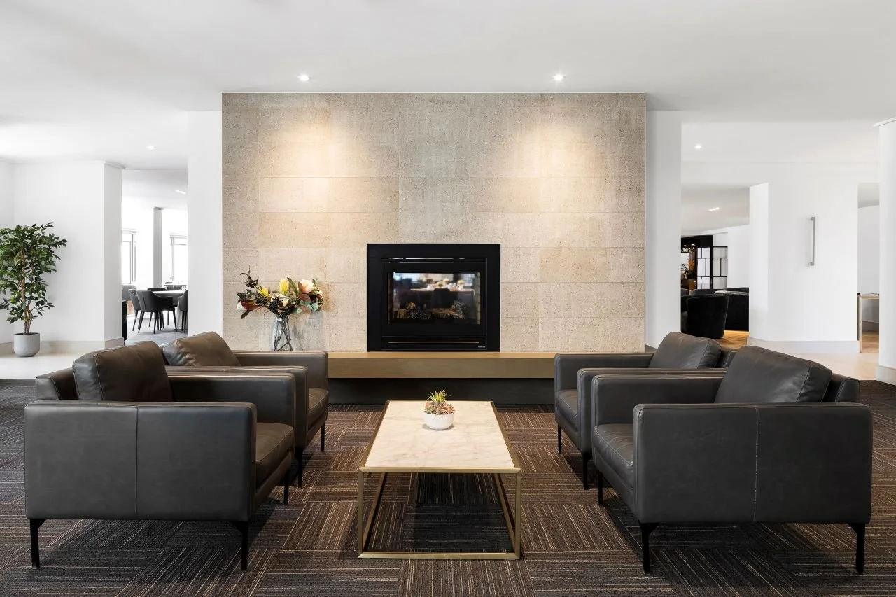 lounge -  - downsizing.jpg