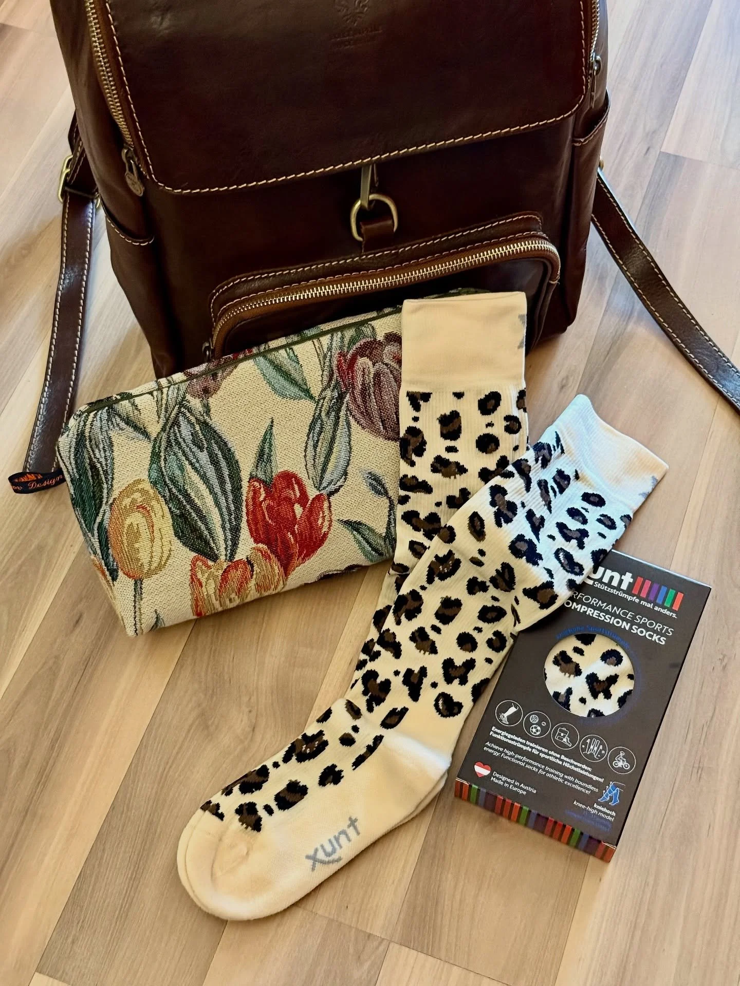 🍂Braune Farben braune T&ouml;ne brauner Mix und ab in den Herbst. 🍂 

🧦die neuen Sportsocken von @xunt.shop sind angekommen. 🧦

#magich 
#herbstoutfit 
#ootd 
#oerlikon