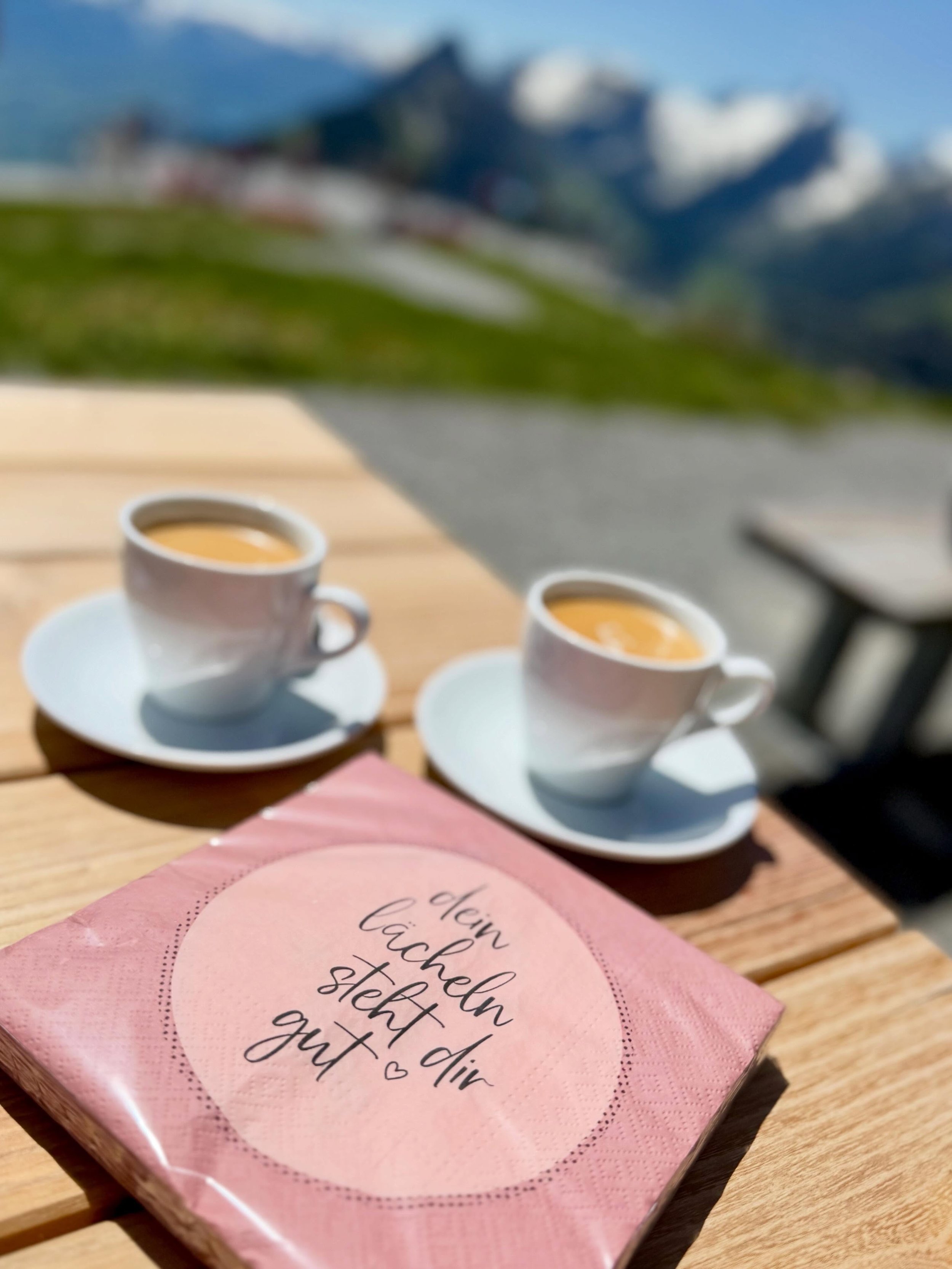 Was f&uuml;r ein Geschenk zu Pfingsten.
☀️☀️☀️
Kaiser Wetter und der Alpstein ruft.
⛰️⛰️⛰️
LOL 
😁😁😁

#alpstein 
#pfingsten 
#nollen 
#kurfirsten