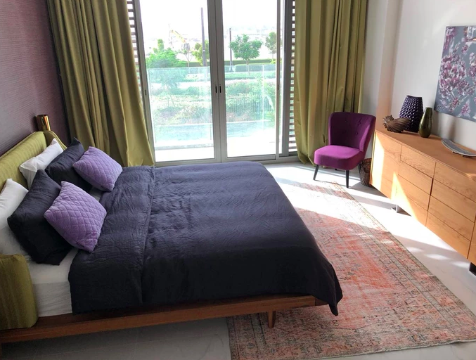 Dubai Mansion master bedroom.png