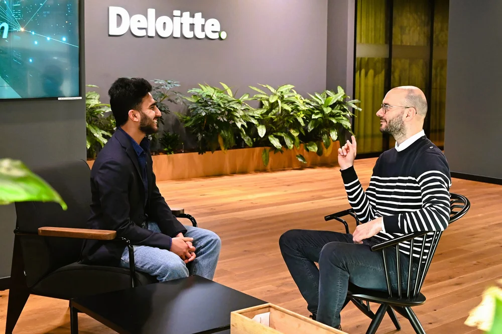 Mudaser's Besuch bei Deloitte