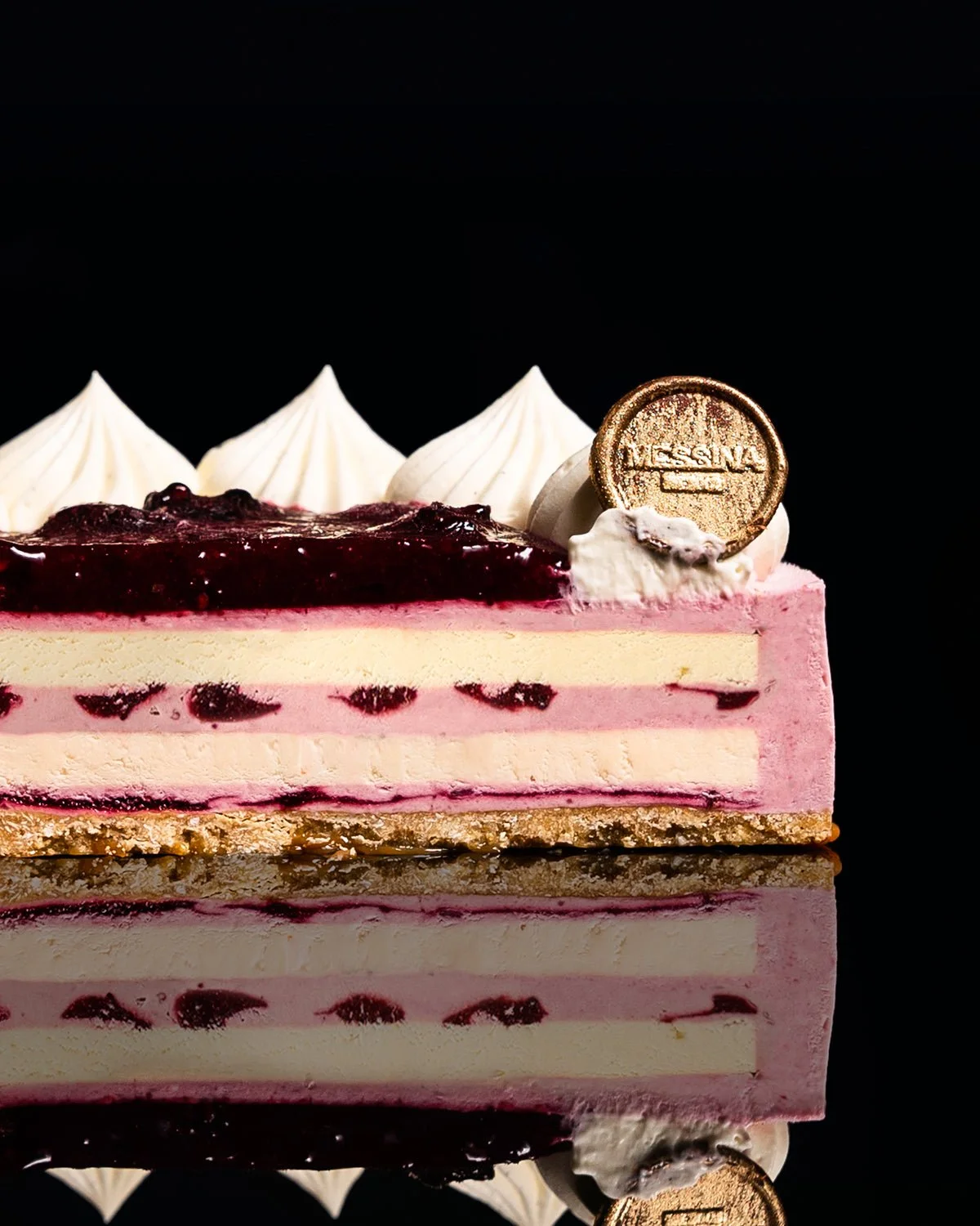 Cakes_0006_boysenberry_half.jpg