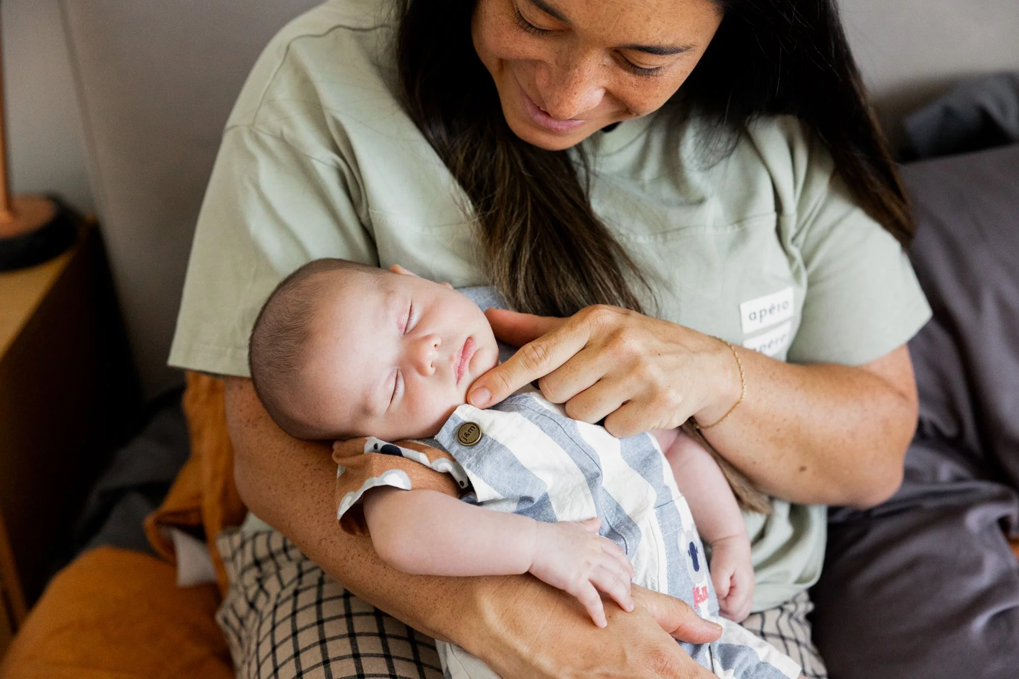 Newcastle Newborn Photos-13.jpg