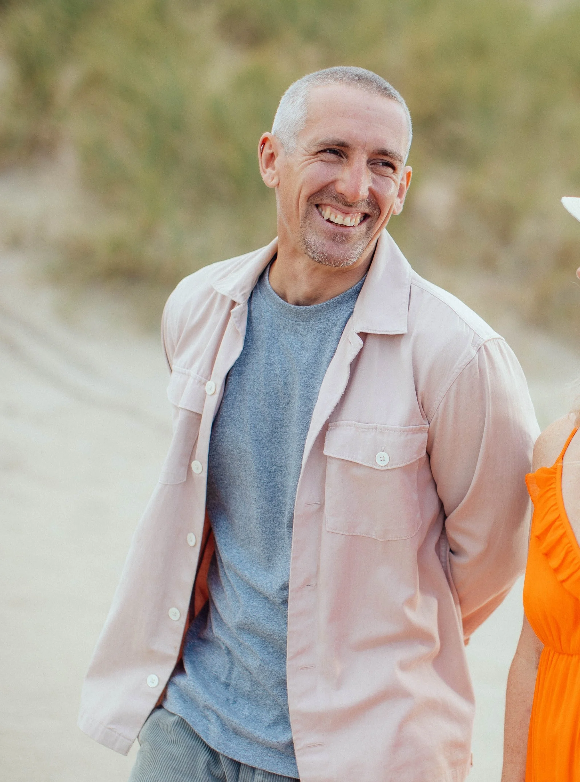 BEACH_WALKING_KIERAN_JOANNE_CL_55A7935.jpg