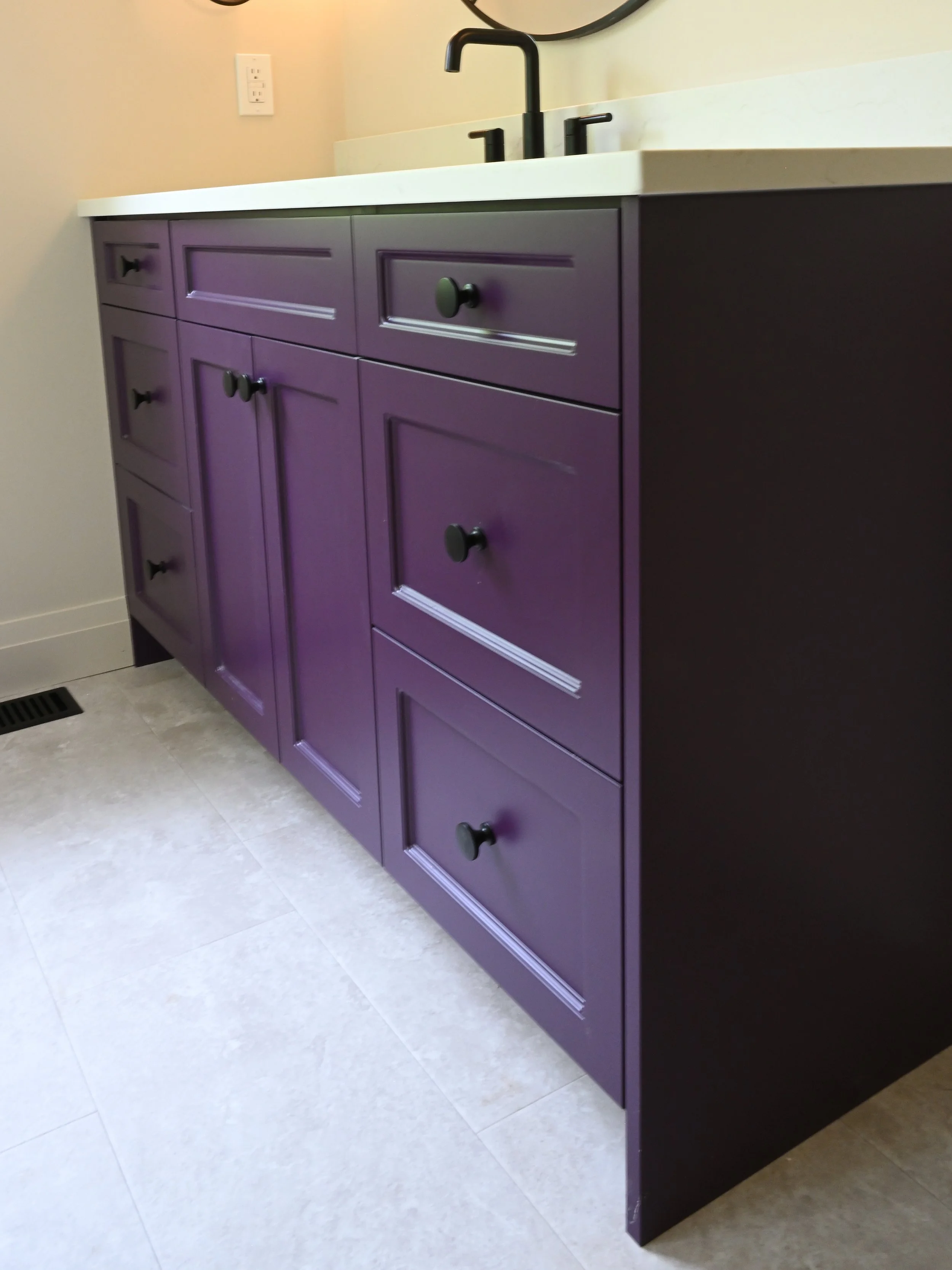Ensuite Vanity Close Up.JPG