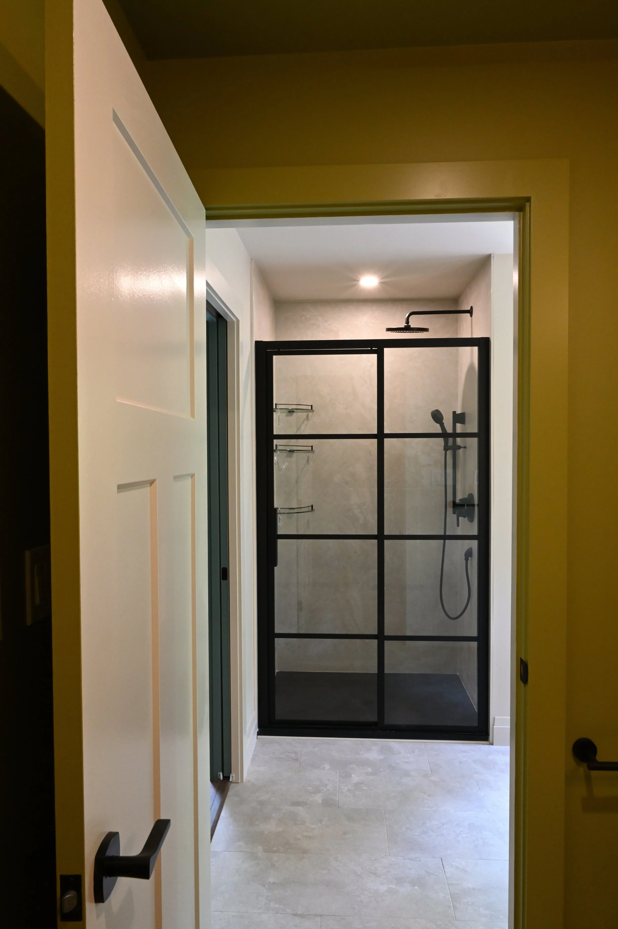 Pwd Rm into Ensuite.JPG