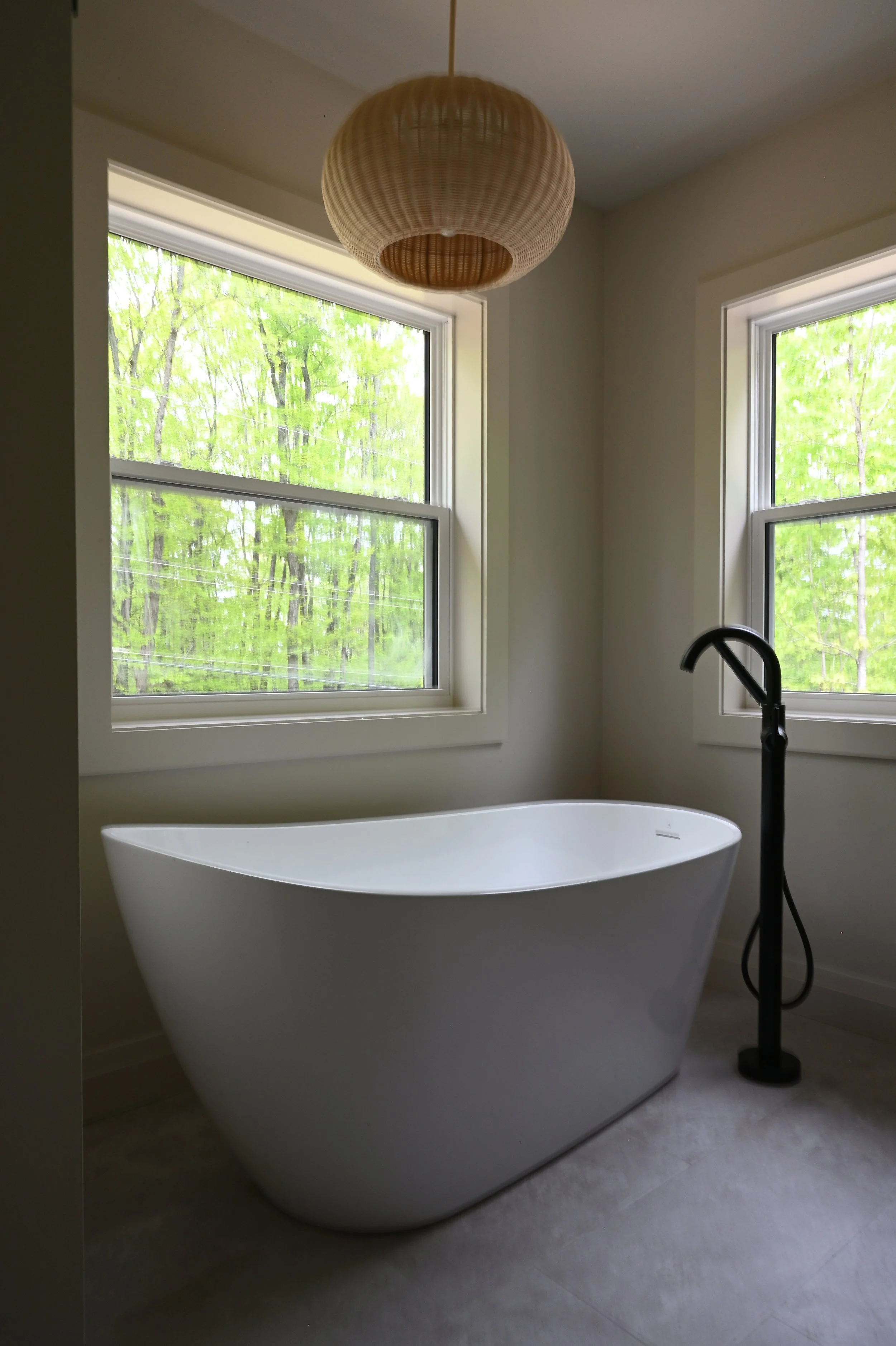 Tub Close Up.JPG