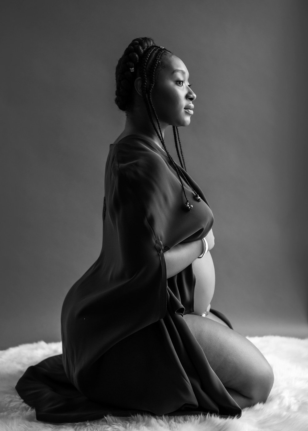Cinematic maternity photography using soft natural light