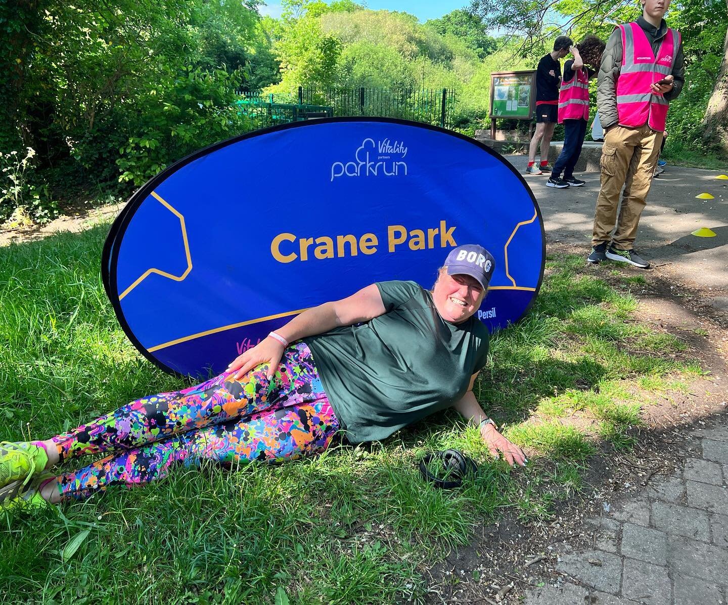 🧡🧡130th Park Run Done 🧡🧡

⭐️At the friendliest, Crane Park⭐️

🧡And my quickest time of the year so far, while the female Record Holder of Crane Park Park Run @izzyhope13 wrangled the Shihtzus to avert disaster! 🧡

#parkrun #parkrunuk #cranepark