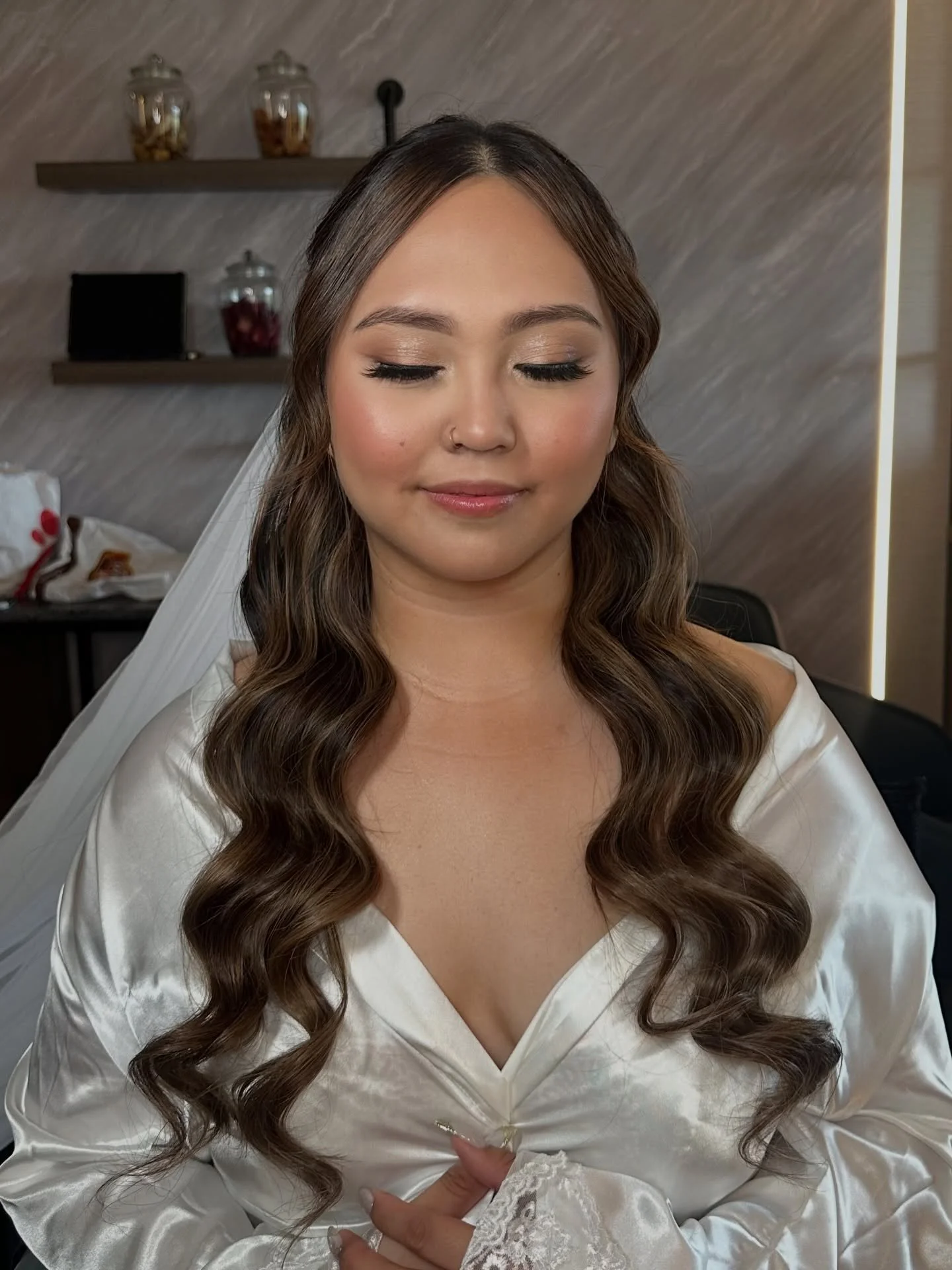 Our #BINKSbride from May 2025 - LE 🤍✨🥹
She was glowing&mdash;and the whole room felt it. ✨ I love our little blooper at the end but she&rsquo;s a natural!!
.
.
.
Bridal Hair and Makeup by @binks.beauty + team
BOOK NOW ➡️ www.binksbeauty.ca / TEXT (