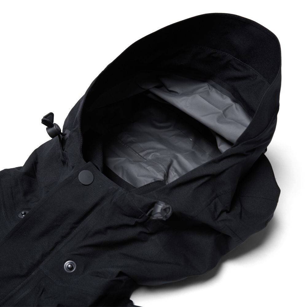 13-02-2015_nike_whitelabelgoretexjacket_black_6_sry.jpg