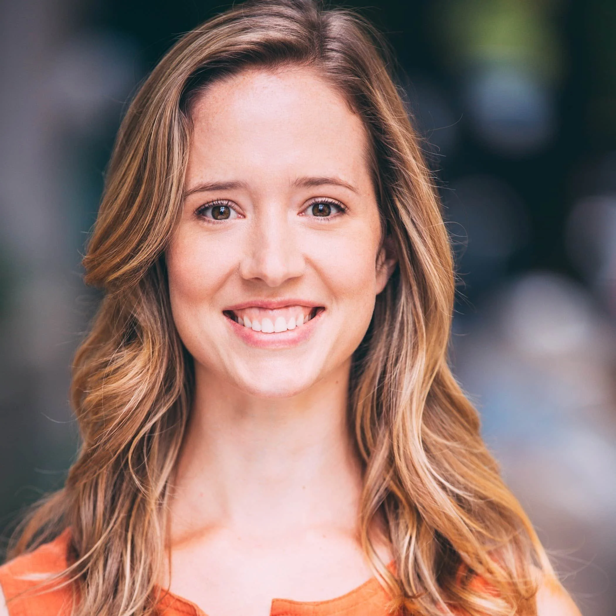 Headshot of Lisa Kitchens