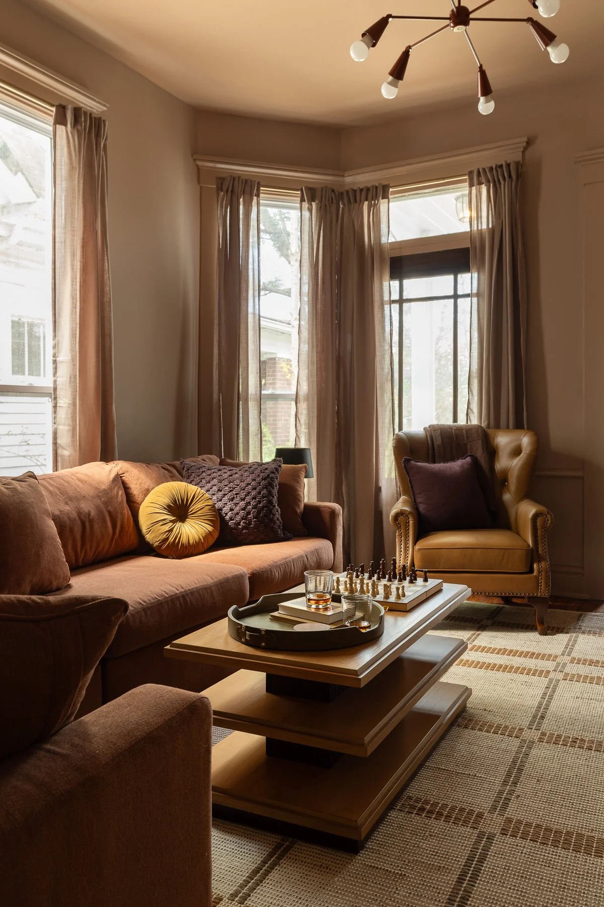 Design as a Financial Lever: How High-End Interior Design Drives Airbnb ADR 