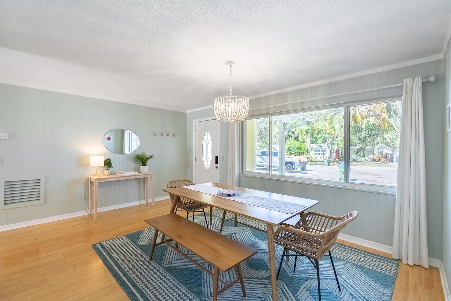 sonja dining copy.jpeg