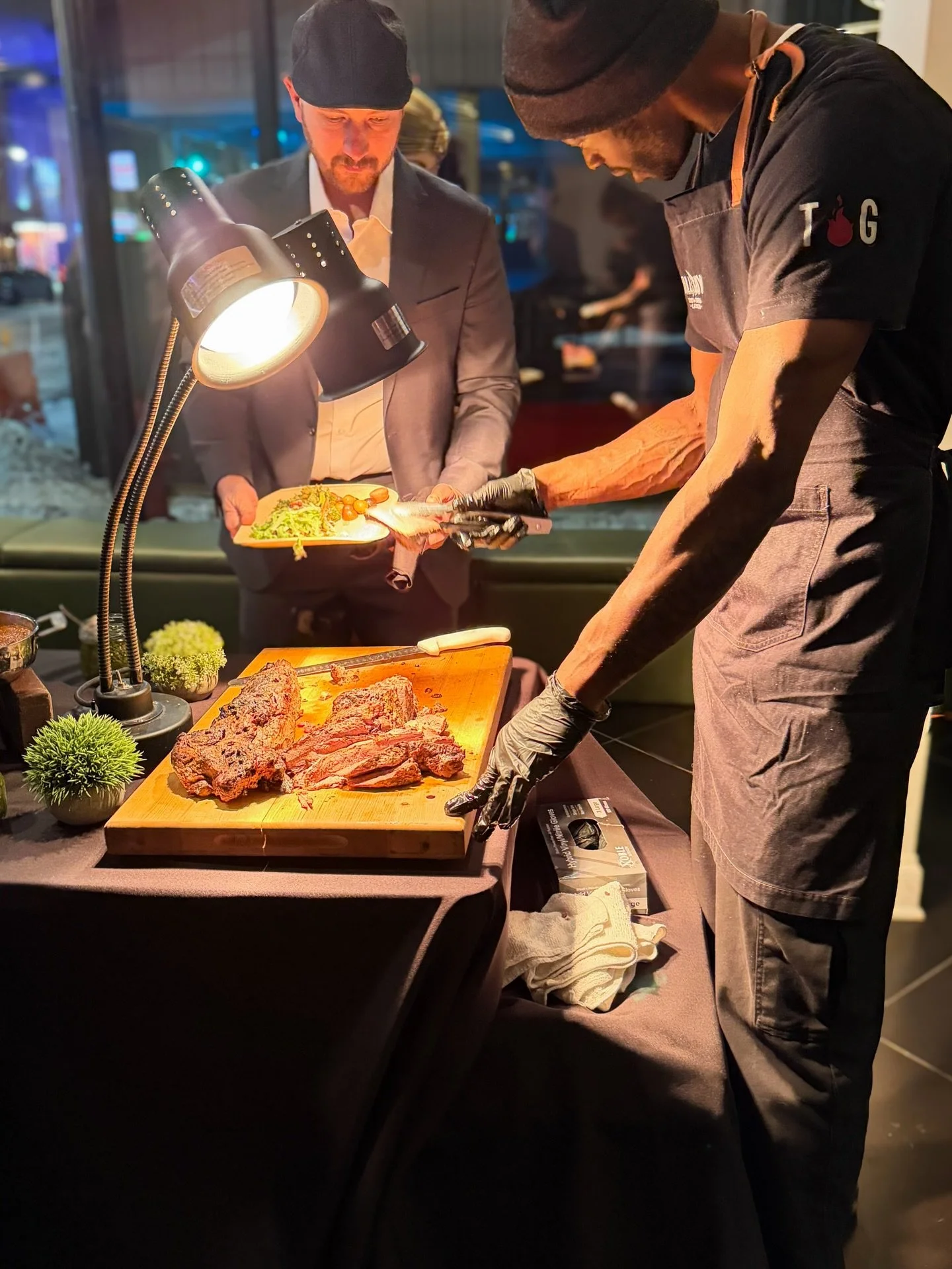 Buffet table with carving station + grazing table + dessert = one great holiday party🥂🎅🏼☃️
