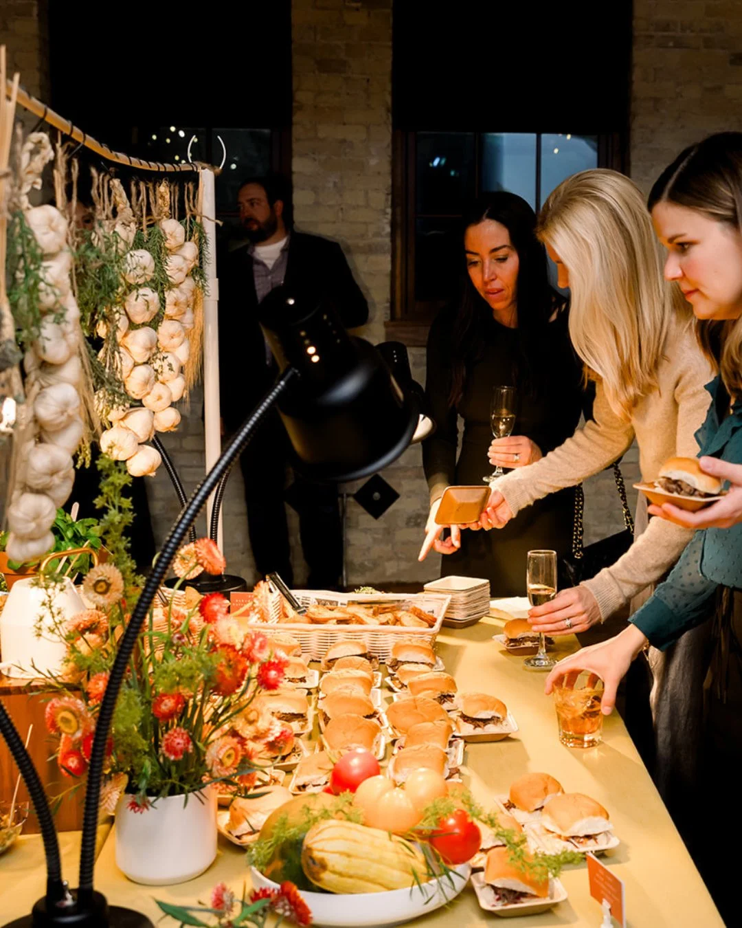 A new year is the perfect time to rethink what &ldquo;healthy catering&rdquo; 🌱 can be.⁠
⁠
A year ago, we had the pleasure of catering the book launch for Well Plated Every Day, a reminder that food can be both nourishing and full of flavor. For the
