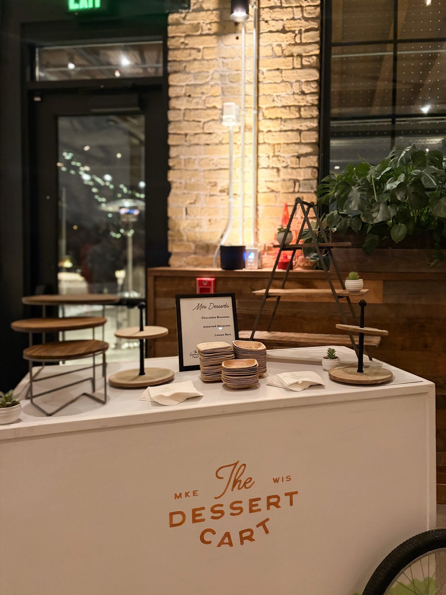 Let&rsquo;s keep the party going🥂

It may be January, but the holiday parties keep coming and we&rsquo;re here for it! 🍨❄️🧀