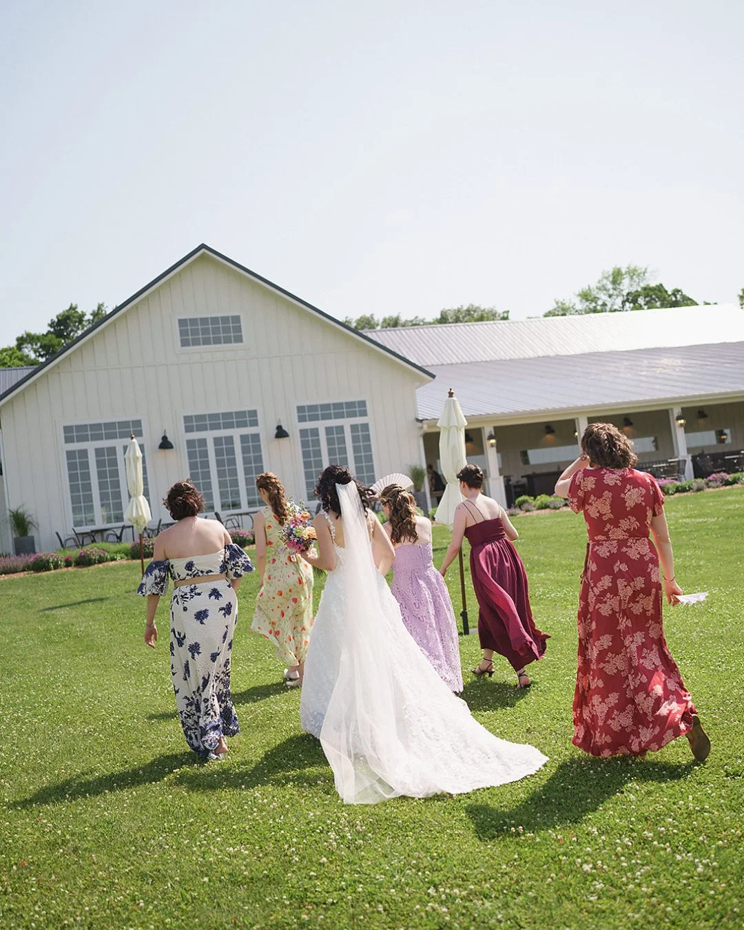 The smallest smidgen 🤏🏼 of warm weather ☀️ recently (we all know it's temporary and full of lies) has us dreaming in technicolor. Summer weddings, vibrant palettes 💐, golden hour portraits, and a menu that tastes like peak Wisconsin.⁠
⁠
-ˋˏ✄┈┈┈┈⁠
