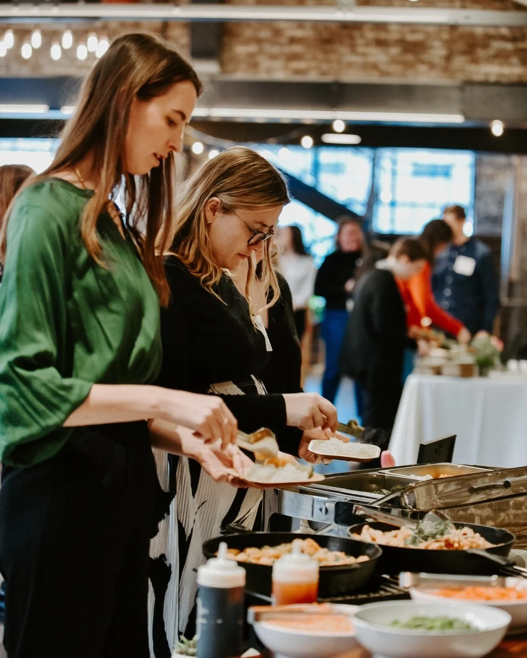 It&rsquo;s nearing the end of Q1, and everything starts to stack up🤦🏼&zwj;♀️ meetings, deadlines, spring break plans.

Our fresh start menu keeps your team going. Seasonal, energizing food that actually supports the day instead of slowing you down.