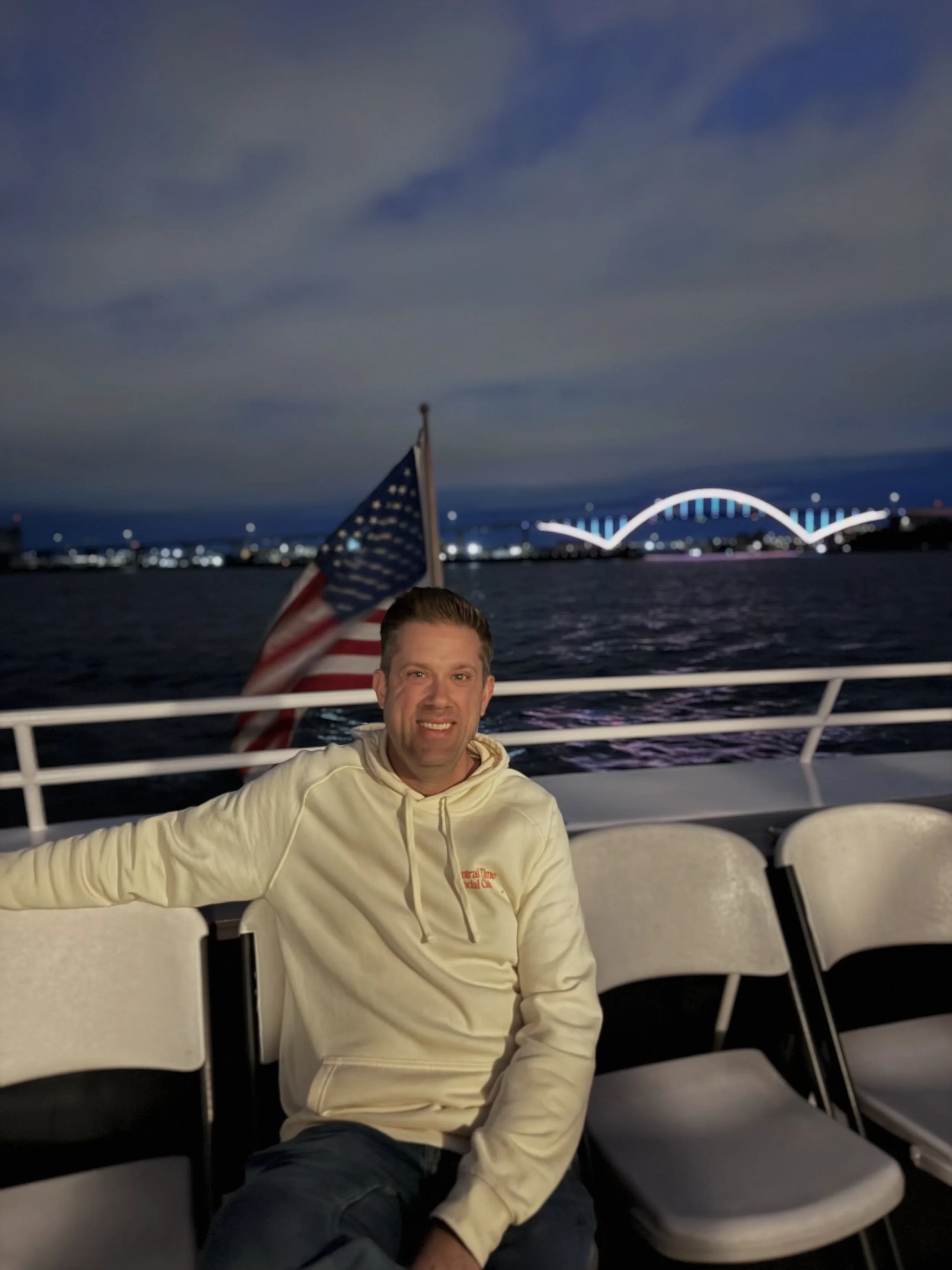 17 years ago, this guy, who happened to be tall (how tall? No one really knows), dared to dare.

He looked at his finance job and thought 🤔 what if I quit this perfectly stable career and take my chances at grilling?

As a finance guy, Dan understoo