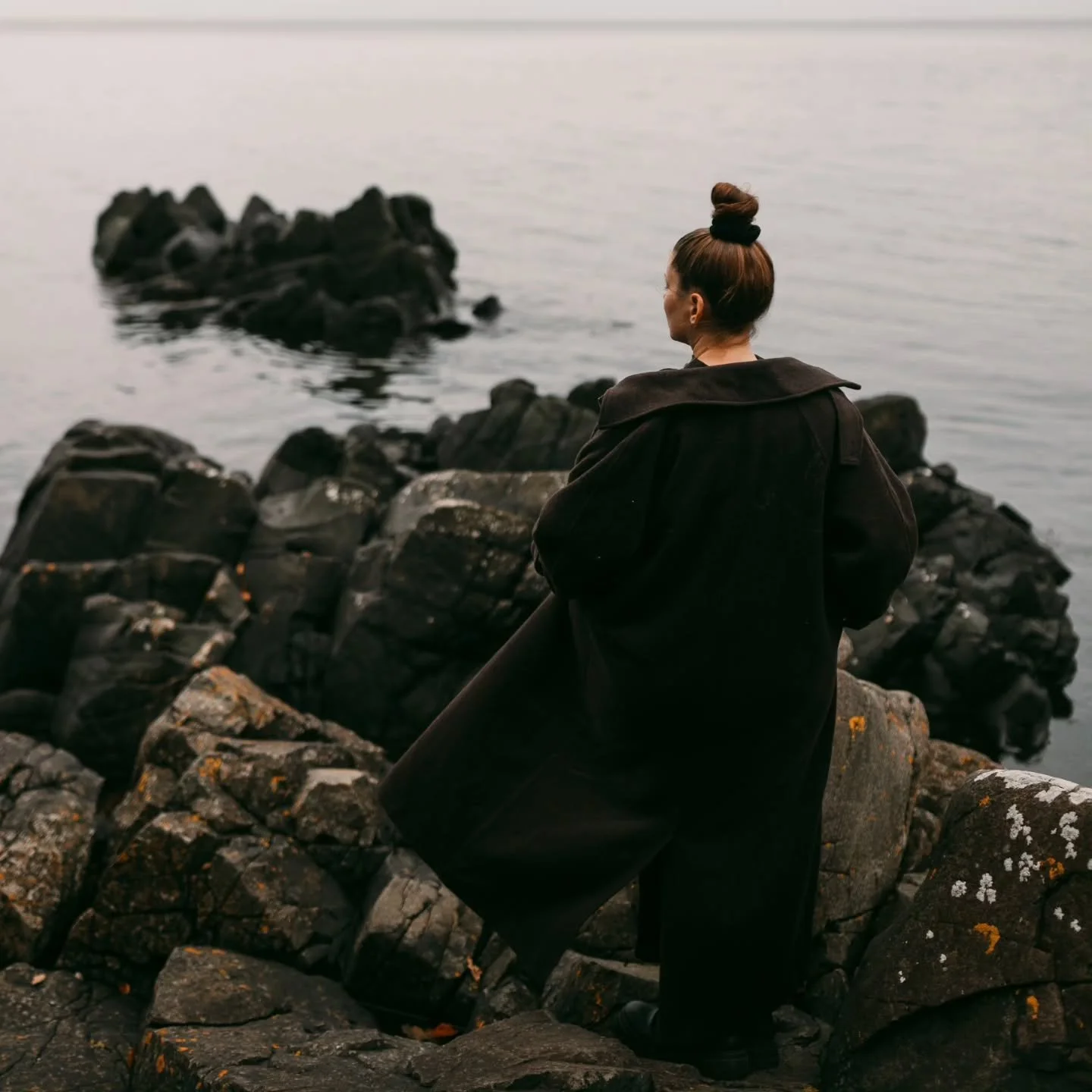 People who know me well know that ever since I was a child, I could spend hours examining stones and rocks, tracing the lines minerals carve through the mountains, noticing every subtle shift in color.

 Nature has its own palette, and I&rsquo;ve alw