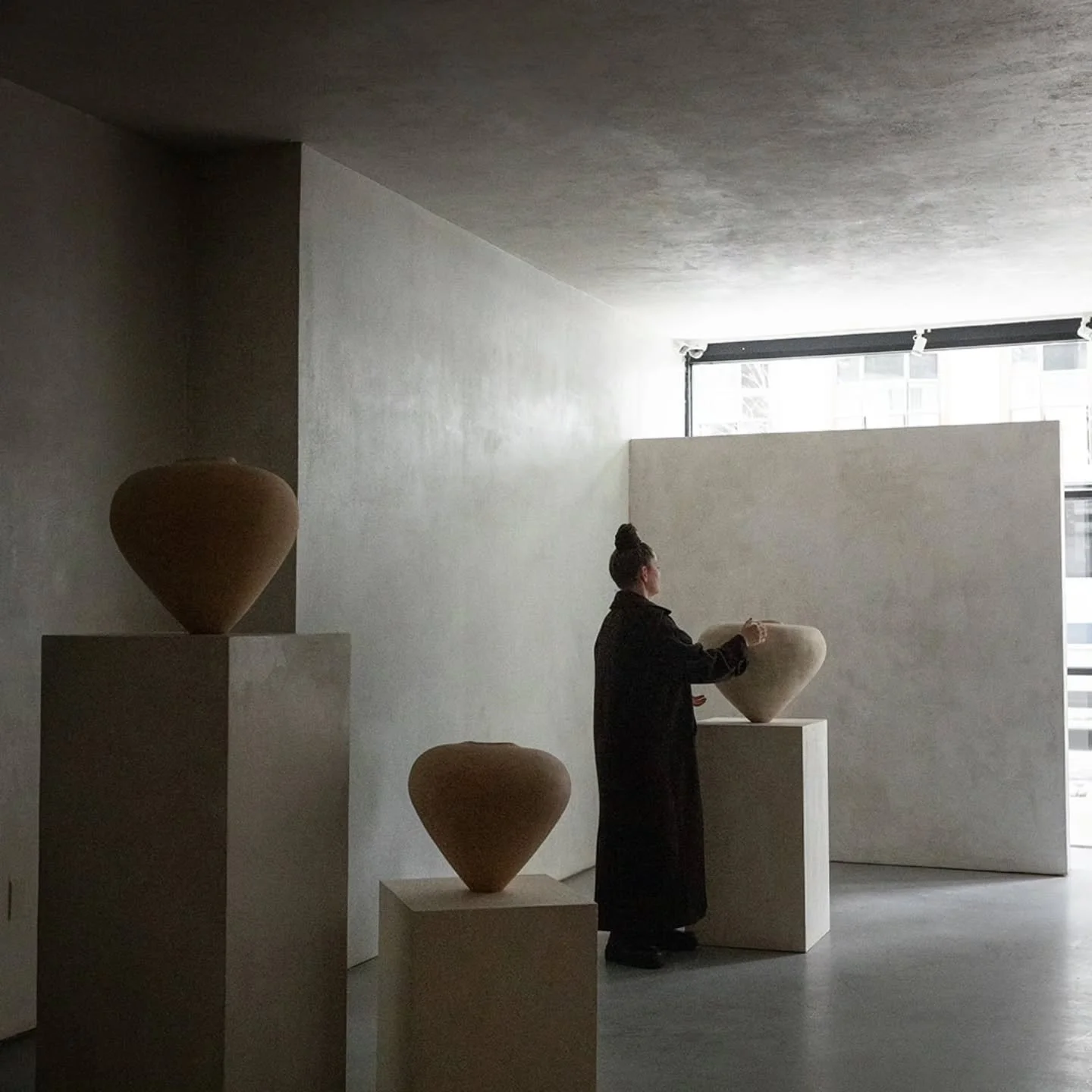 ROOTS 

On view 
02.03.2026&nbsp;-&nbsp;02.28.2026

New York 
@atelierscourbet 

Photo @rebeckaw.studio

&bull;

&bull;

&bull;

&bull;

&bull;

#craft #art #exhibition #NYC #nyc