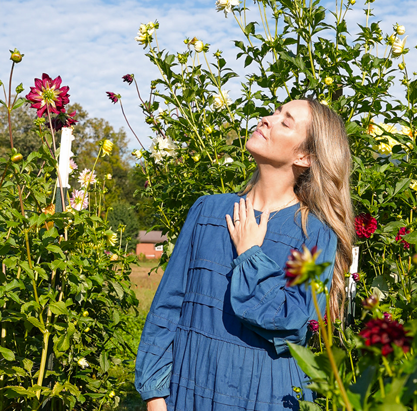 nikki novo spiritual thought leader