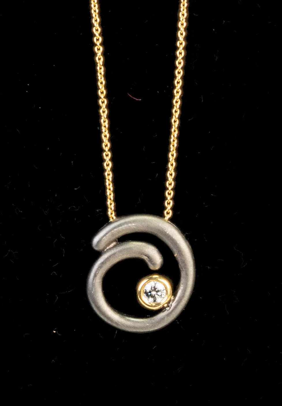 Lot 82: David Melnick 18k Diamond Necklace