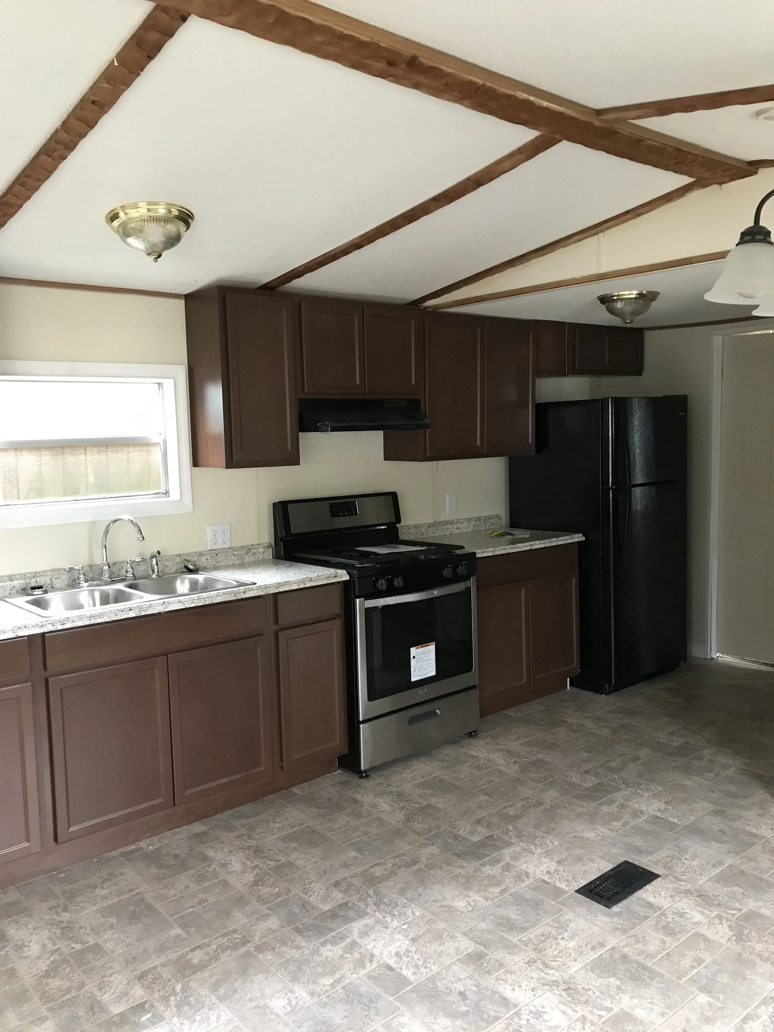 Lot B3 Kitchen[2].JPG