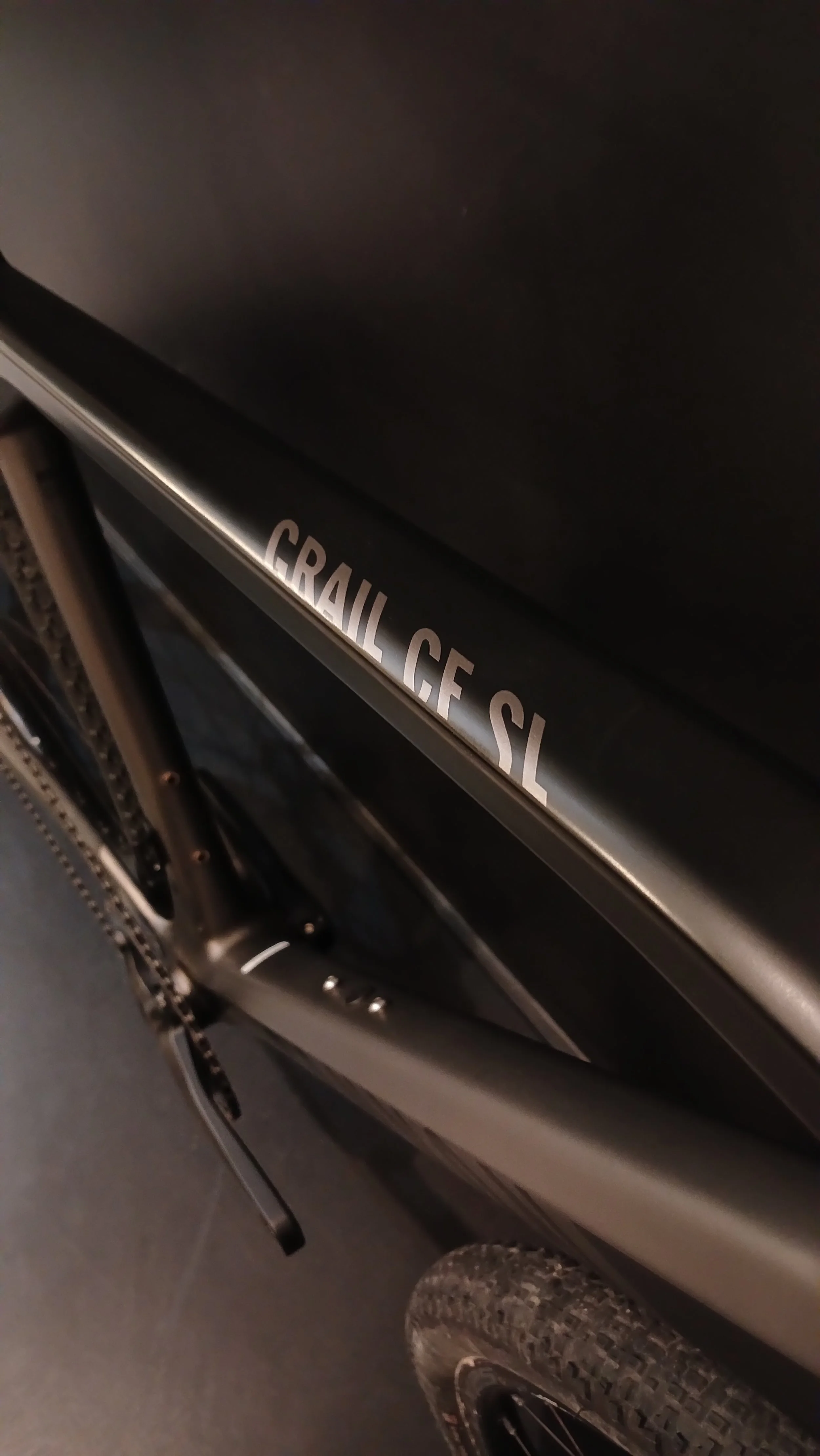 Bike-Irada-Bicicleta-Gravel-Canyon-Grail-CF-SL-S-Shimano-GRX-11v-6.jpg