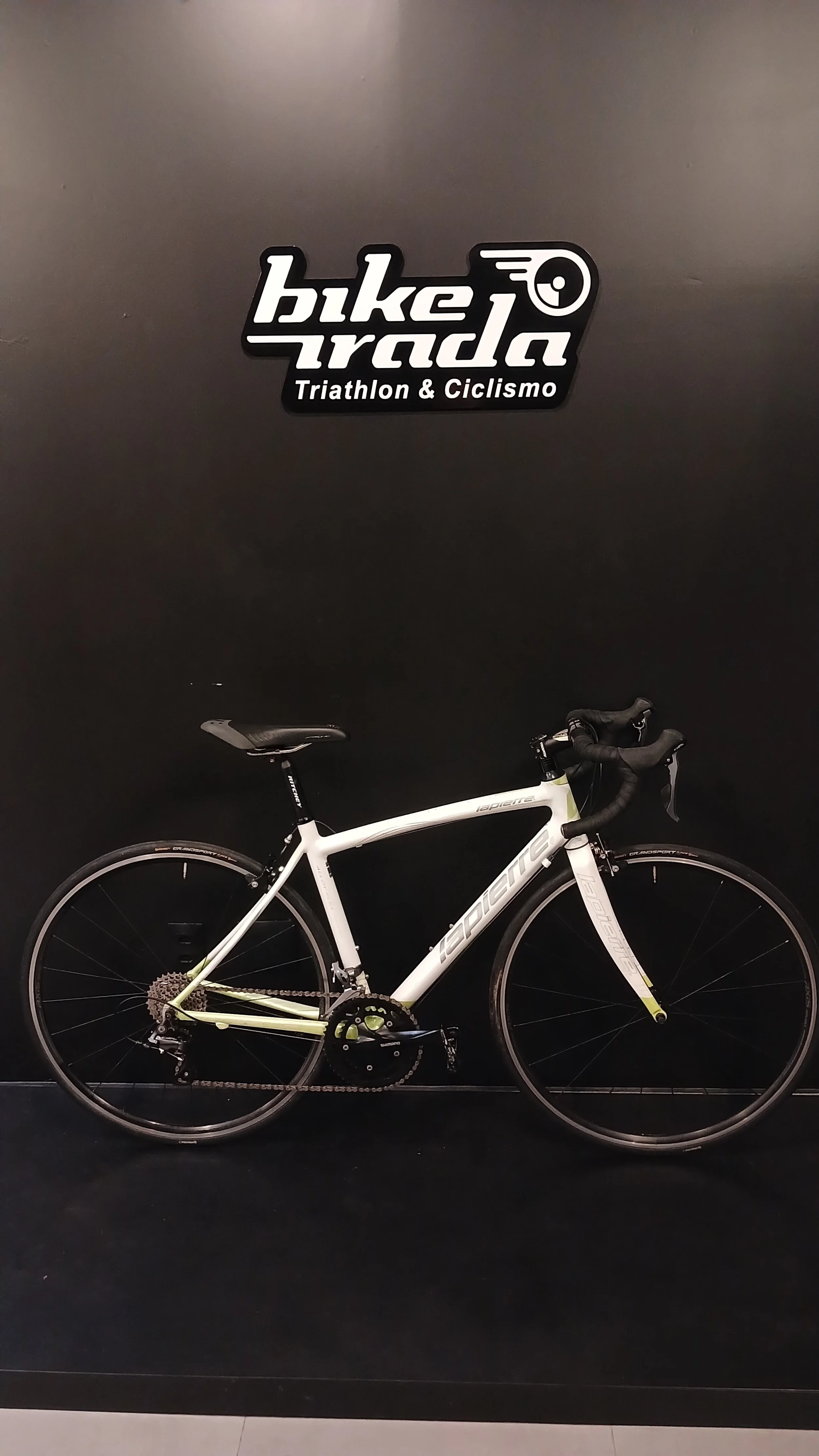 Bike-Irada-Road-Lapierre-Audacio-400-L-48-Claris-8v-1.jpg