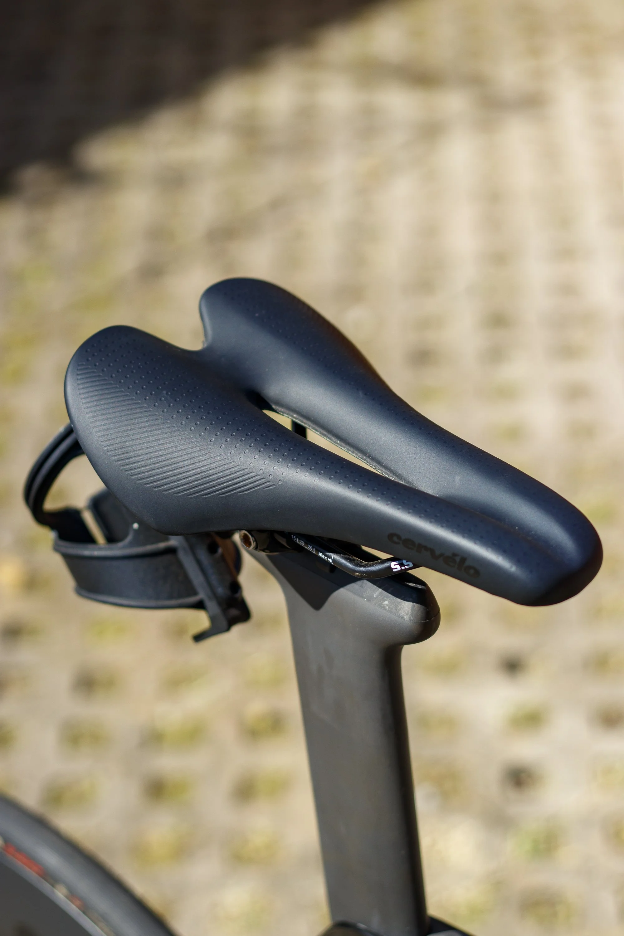 Bike-Irada-Triathlon-Cervélo-P5-58-105-Di2-12v-11.jpg