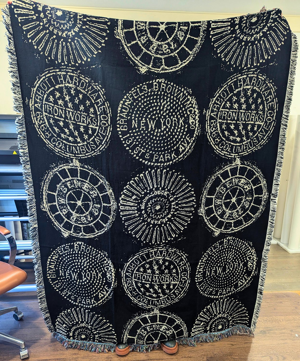Merenda-Wallpaper-NYC-Manhole-Blanket-Front.jpg