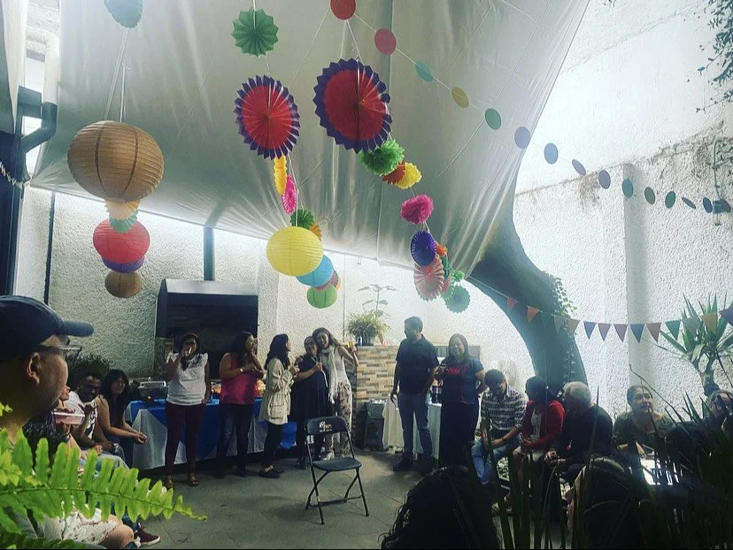 Haydeé Pérez: Esta foto representa el cierre de un ciclo vital y el inicio de uno nuevo en el que estoy abierta y dispuesta a explorar nuevos caminos y horizontes; el diplomado es uno de ellos.