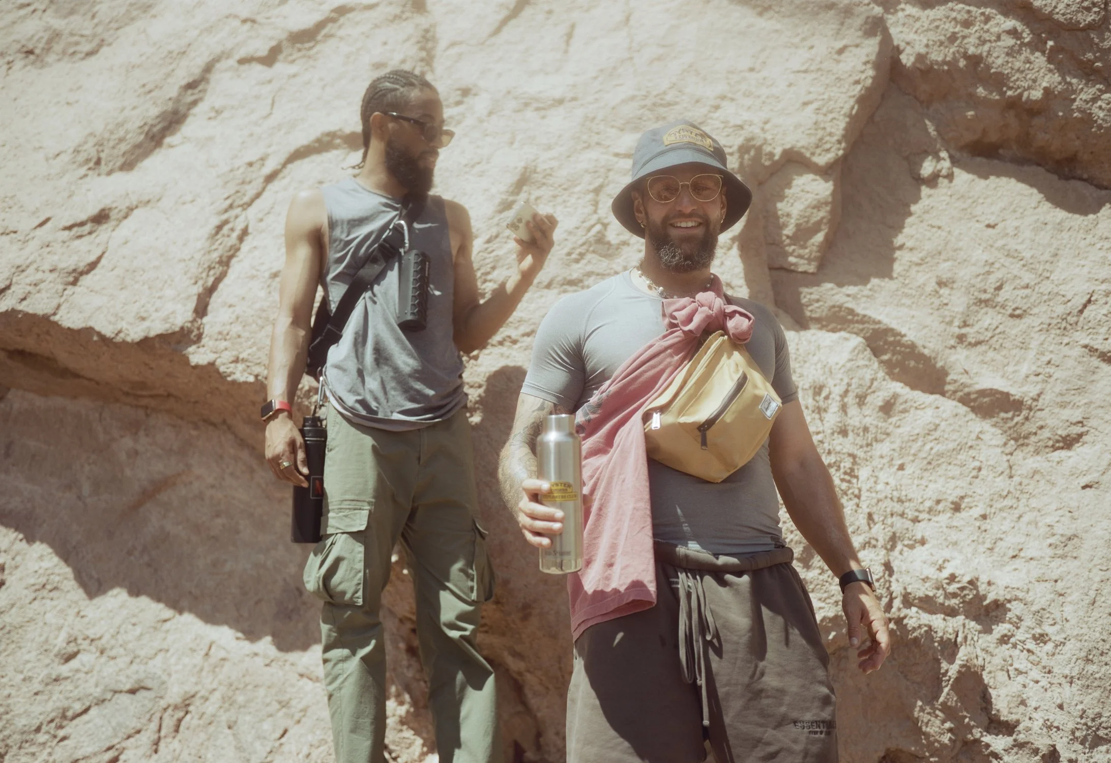 Oyster AZ-Zach_Vee.jpg