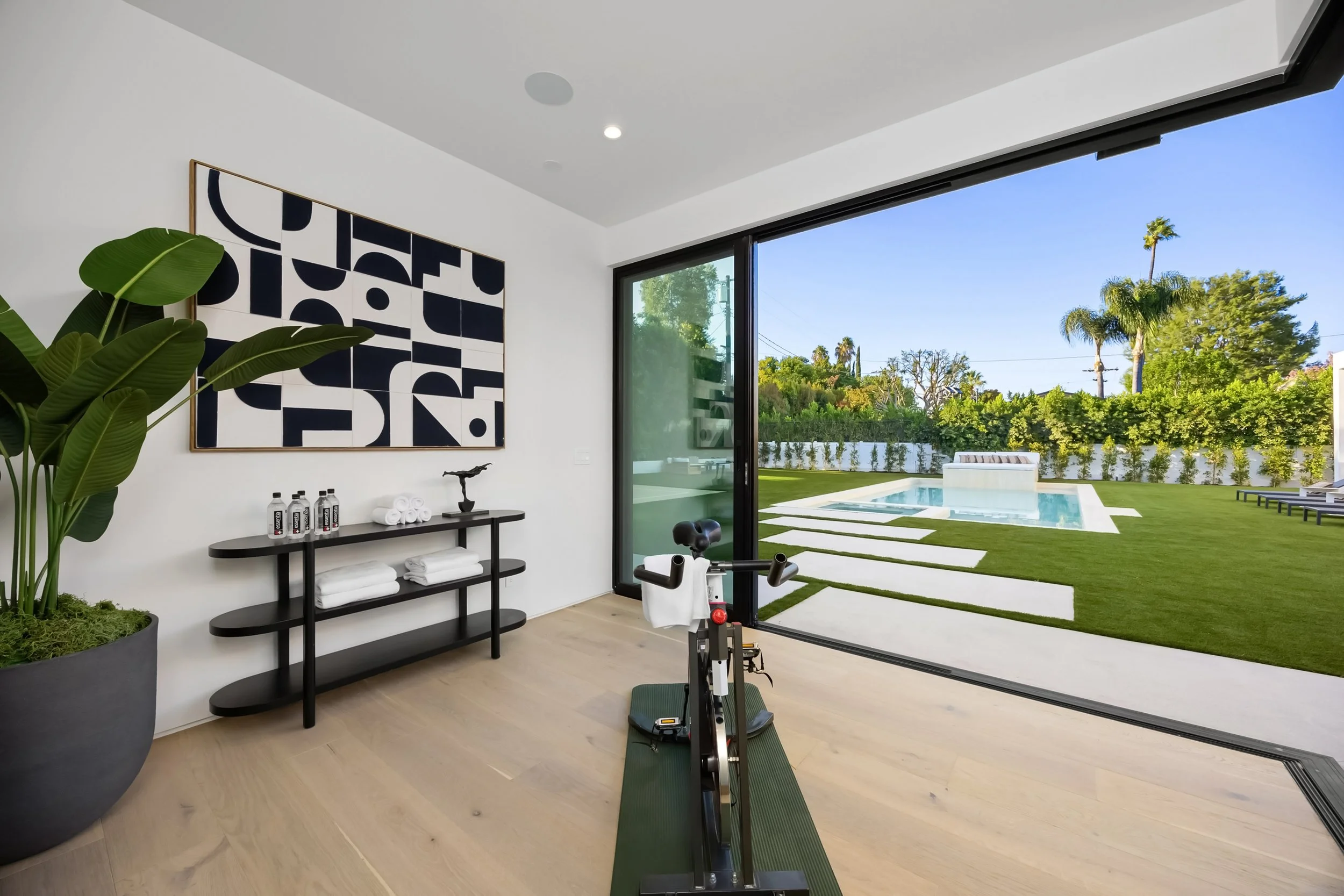 5461 Bothwell Rd-02-61.jpg