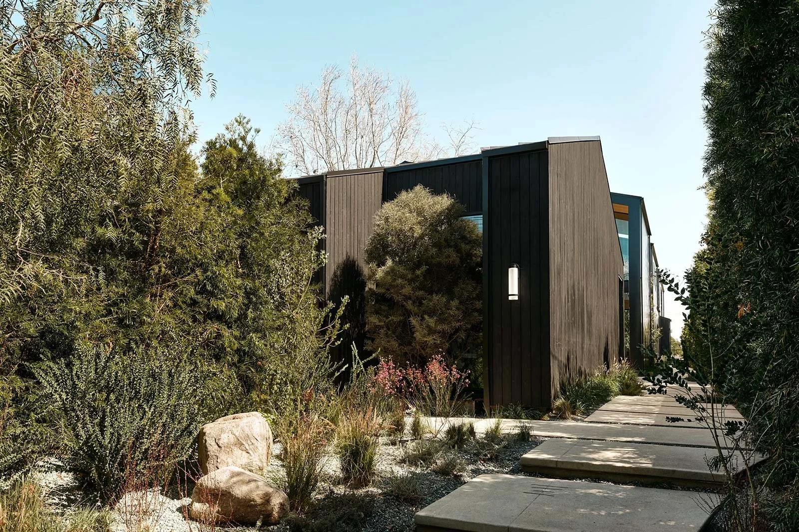 An iconic luxury home built in Pacific Palisades as a high-end residential joint venture.