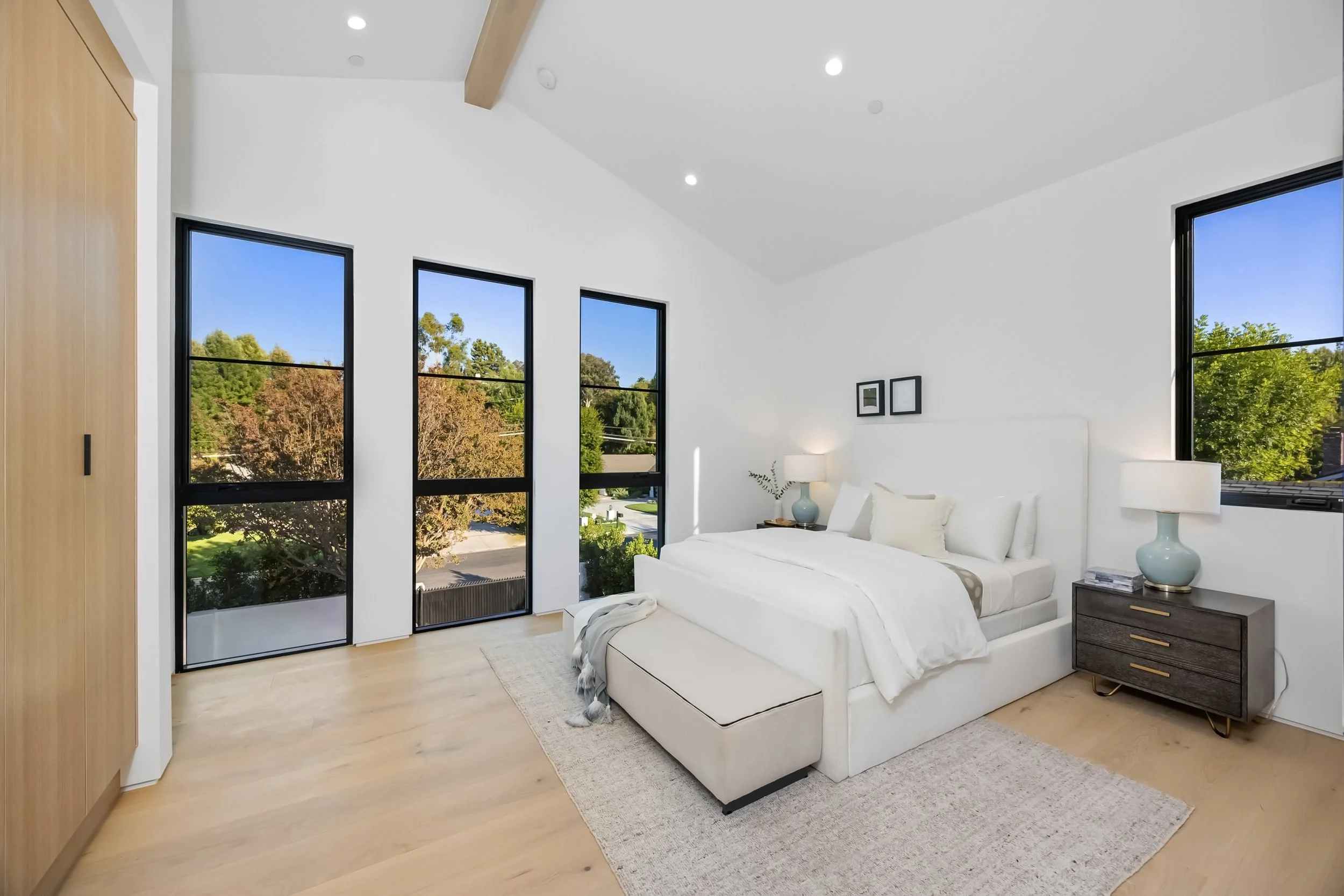 5461 Bothwell Rd-02-52.jpg