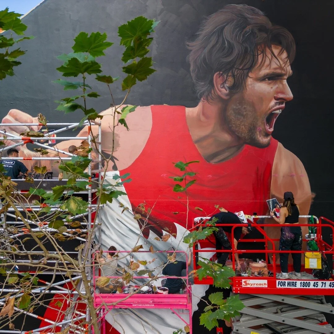 A timeless AFL icon that captures the spirit of the game like no other! 

#SydneySwans #Swans #AFL #Footy #RedandWhite #Sport #Athlete #Icon #AussieLegend #Mural #Murals #Streetart #Streetartist #Painting #Paint #WallArt #Artist