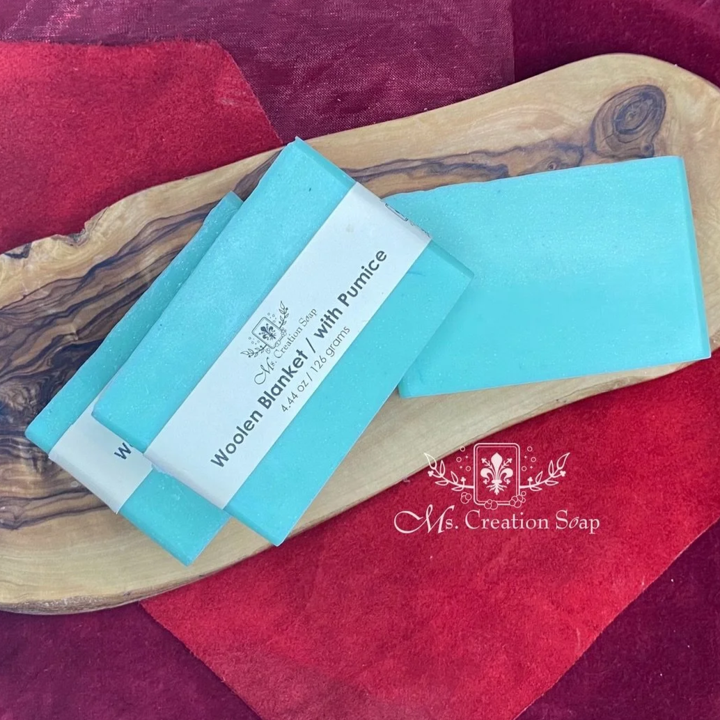 Woolen Blanket / with Pumice