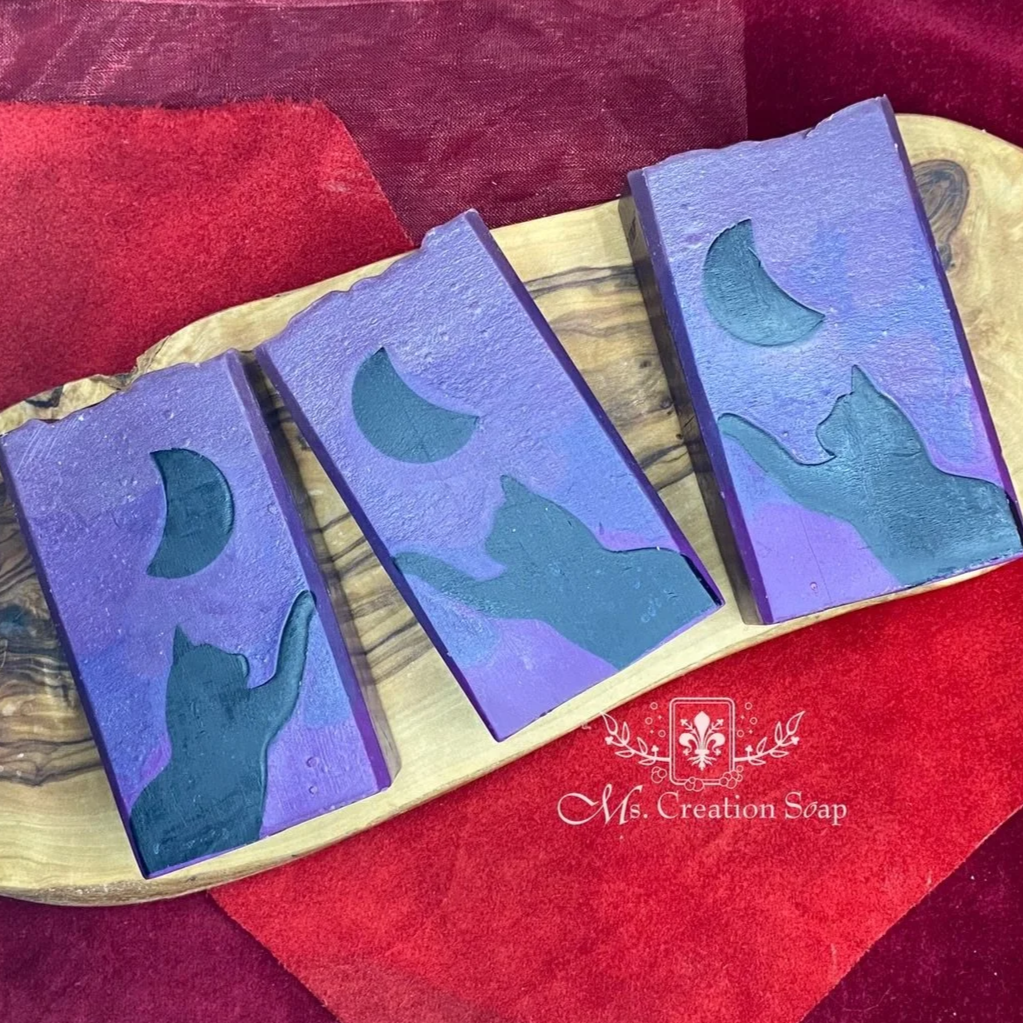 Black Cat & Crescent Moon